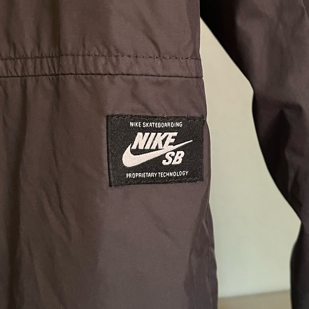 Nike SB Jacket - Picture 4 of 6